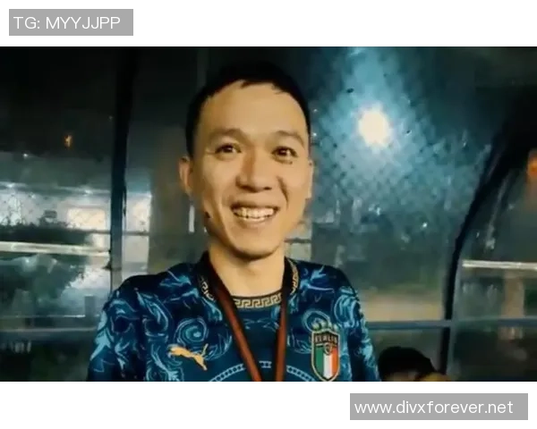 黑皮足球明星盘点他们的辉煌成就与个人魅力分析